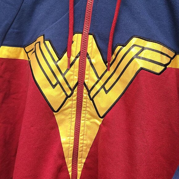 🆕️ Torrid Her Universe DC Comics Wonder Woman Red Blue Metallic Gold Zip Hoodie - Picture 7 of 9